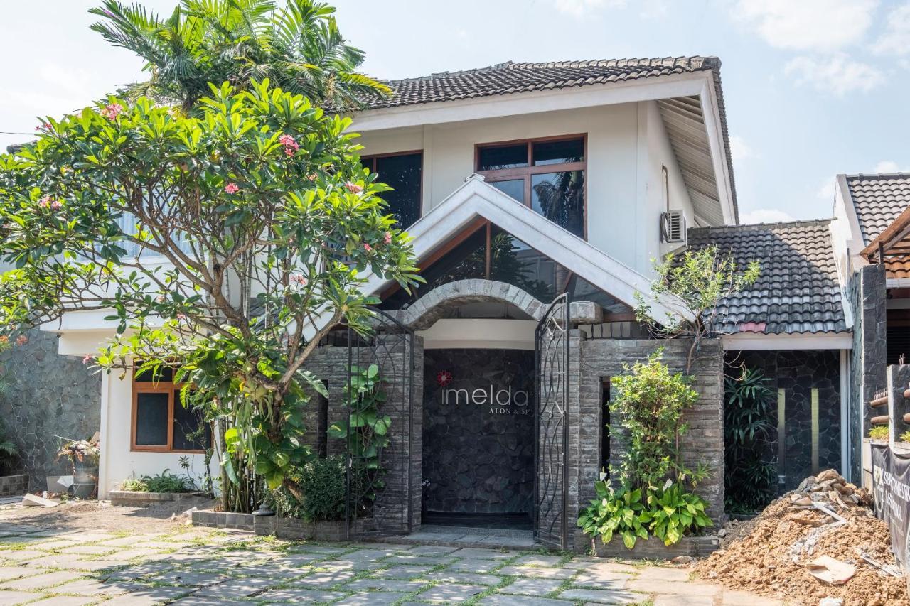 Imelda Residence Setrasari Redpartner Бандунг Экстерьер фото
