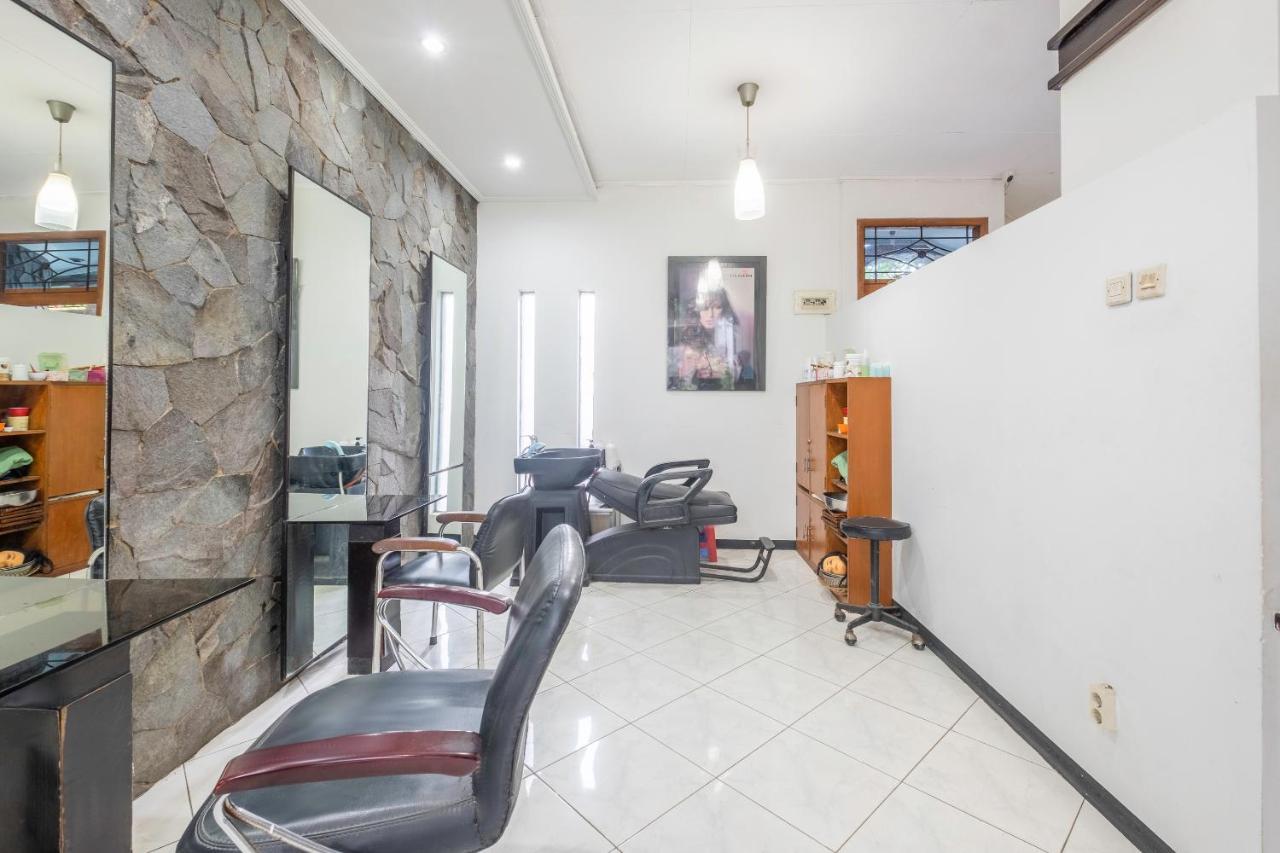 Imelda Residence Setrasari Redpartner Бандунг Экстерьер фото